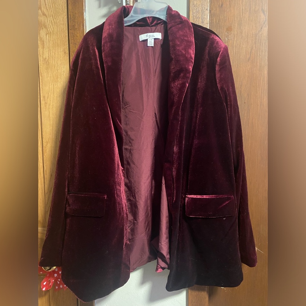 Women’s C by One red blazer